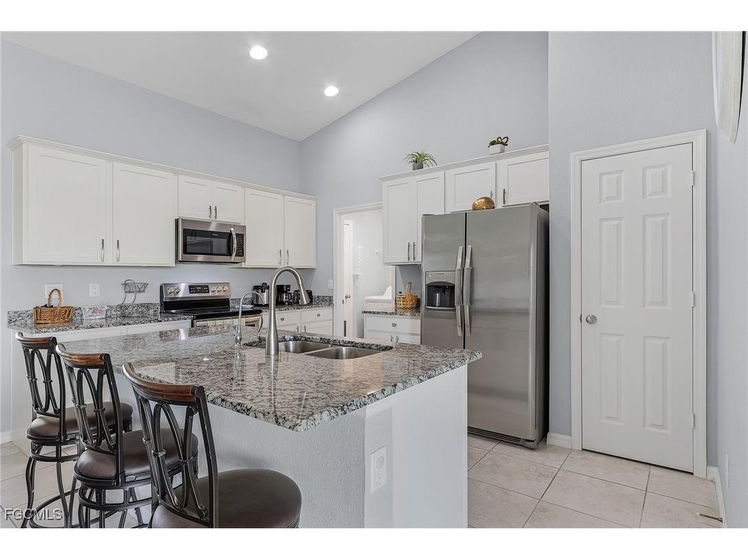 4049 NW 37th Avenue Cape Coral FL 33993 2025014327 image11