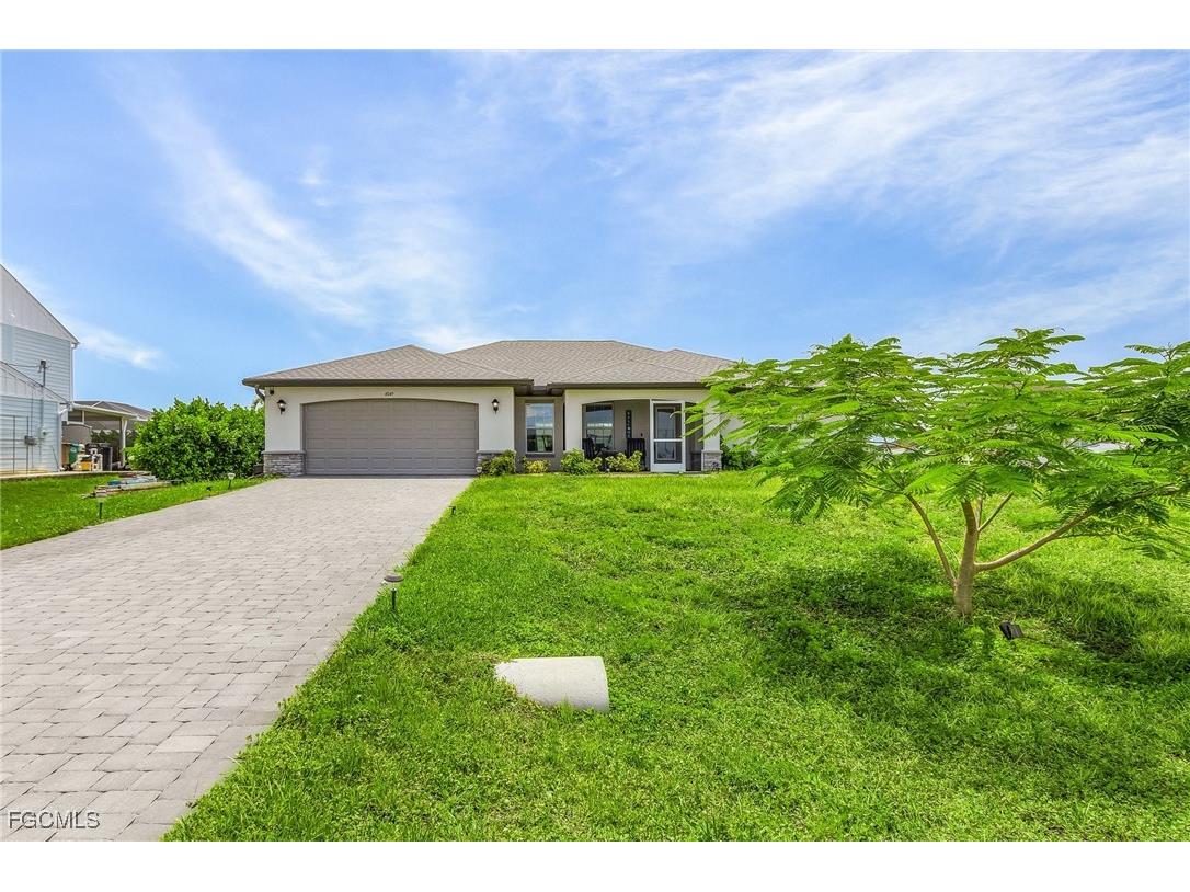 4049 NW 37th Avenue Cape Coral FL 33993 2025014327 image2
