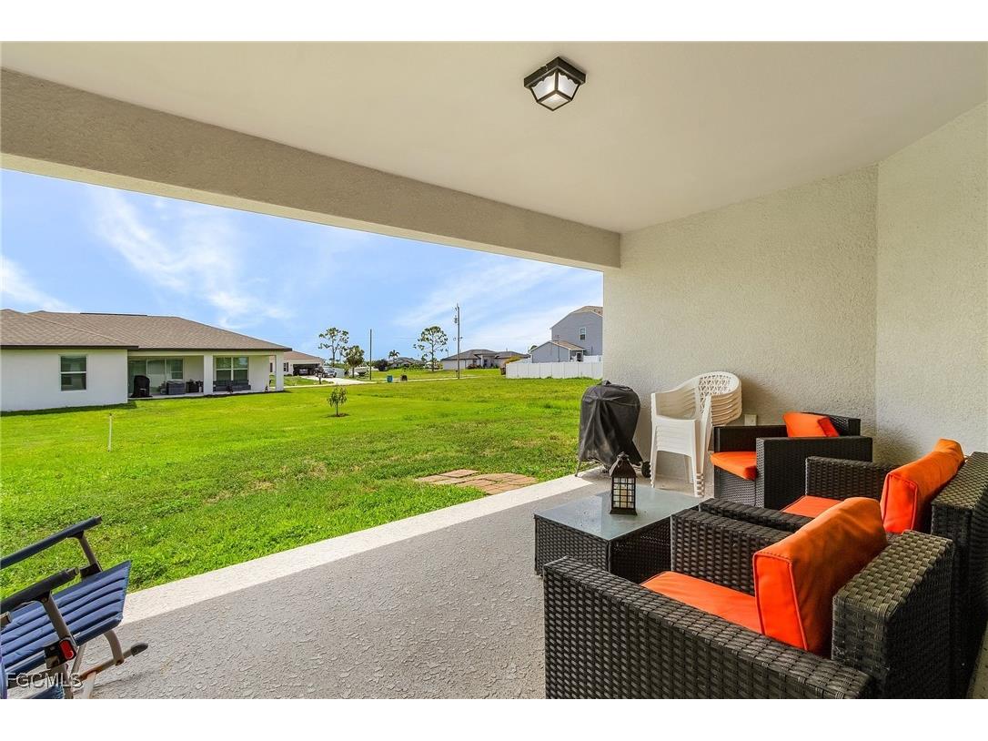 4049 NW 37th Avenue Cape Coral FL 33993 2025014327 image22