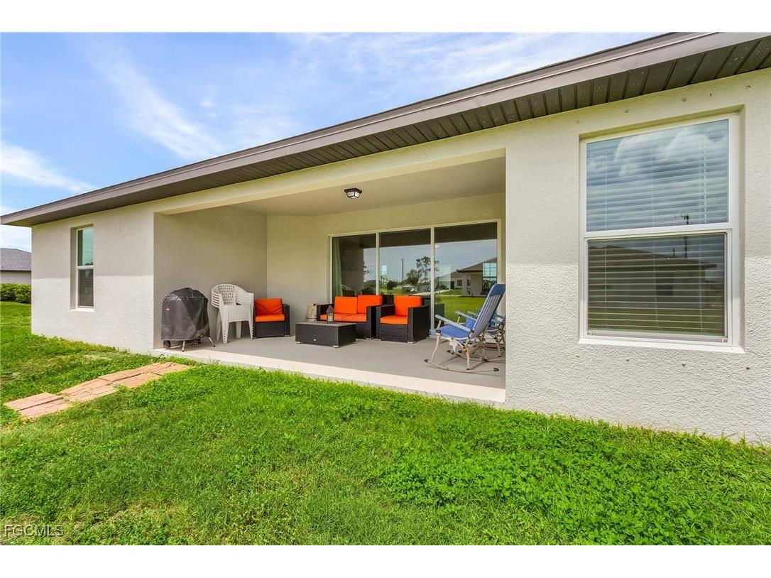 4049 NW 37th Avenue Cape Coral FL 33993 2025014327 image23