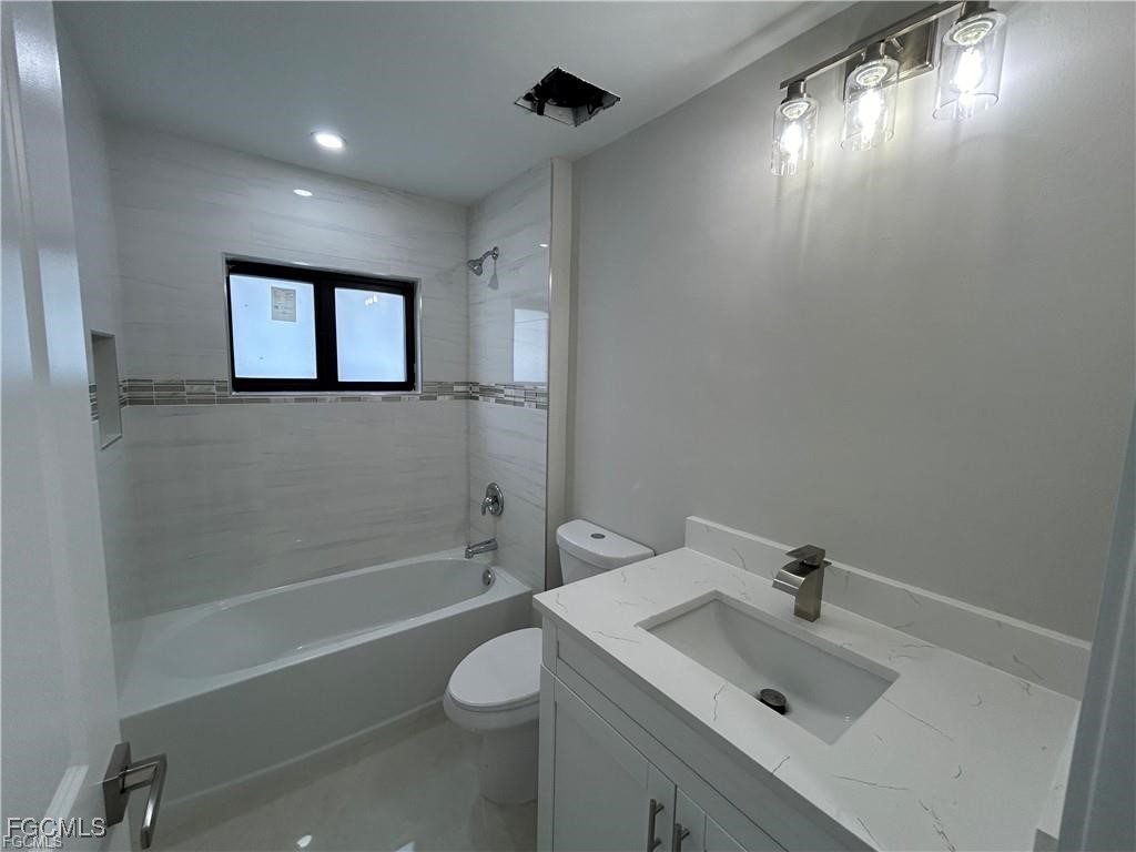 405-407 Chalet Avenue S Lehigh Acres FL 33974 2025011023 image9