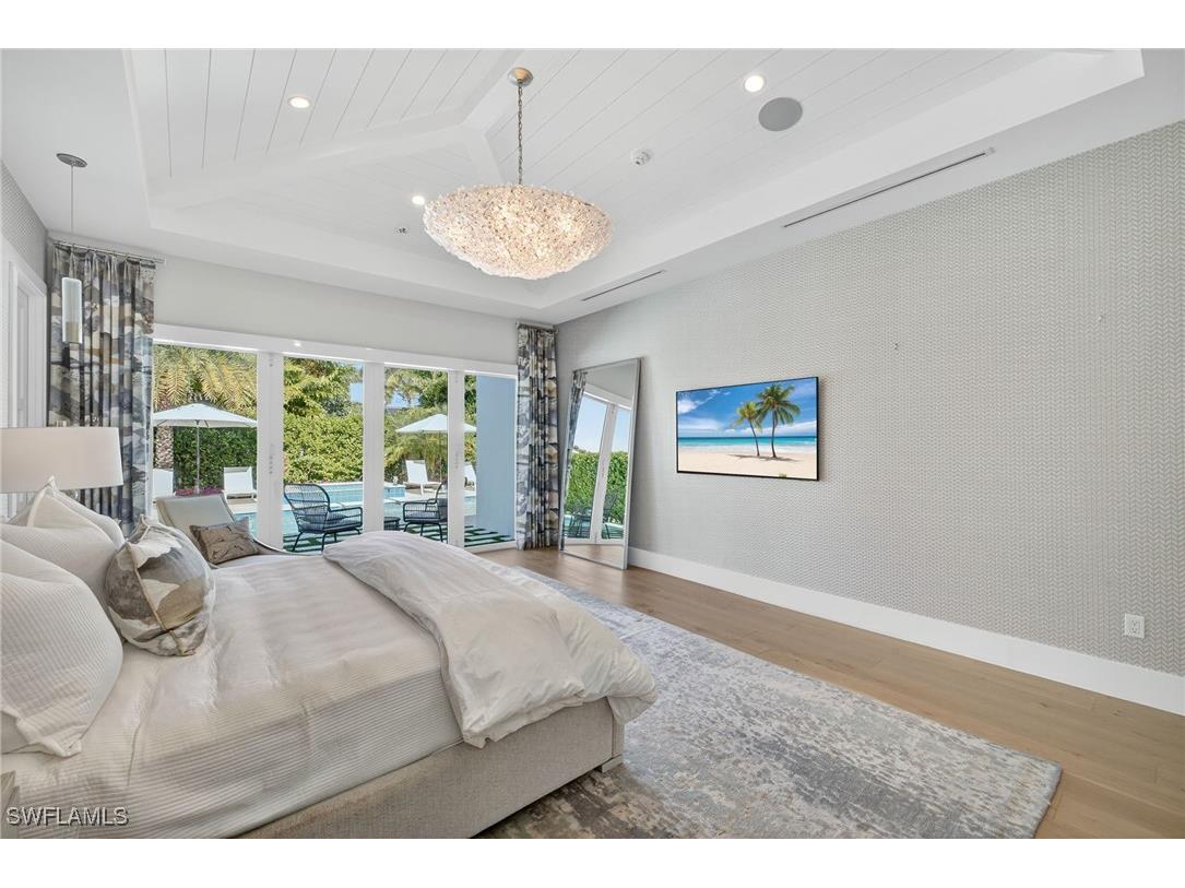 405 7th Avenue N Naples FL 34102 225077814 image19