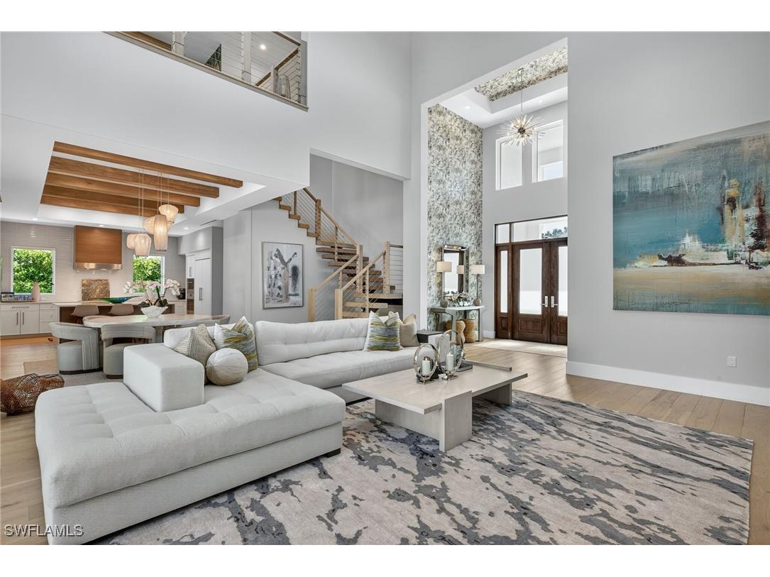 405 7th Avenue N Naples FL 34102 225077814 image2