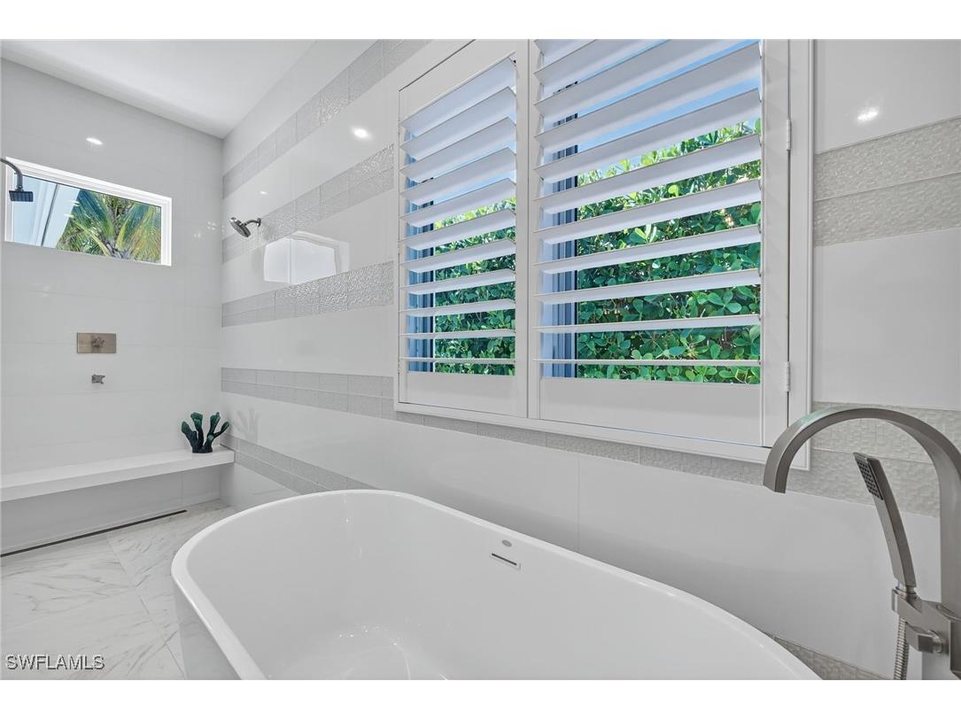 405 7th Avenue N Naples FL 34102 225077814 image23