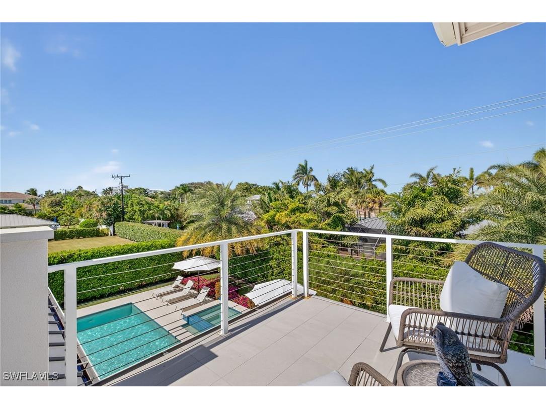 405 7th Avenue N Naples FL 34102 225077814 image28