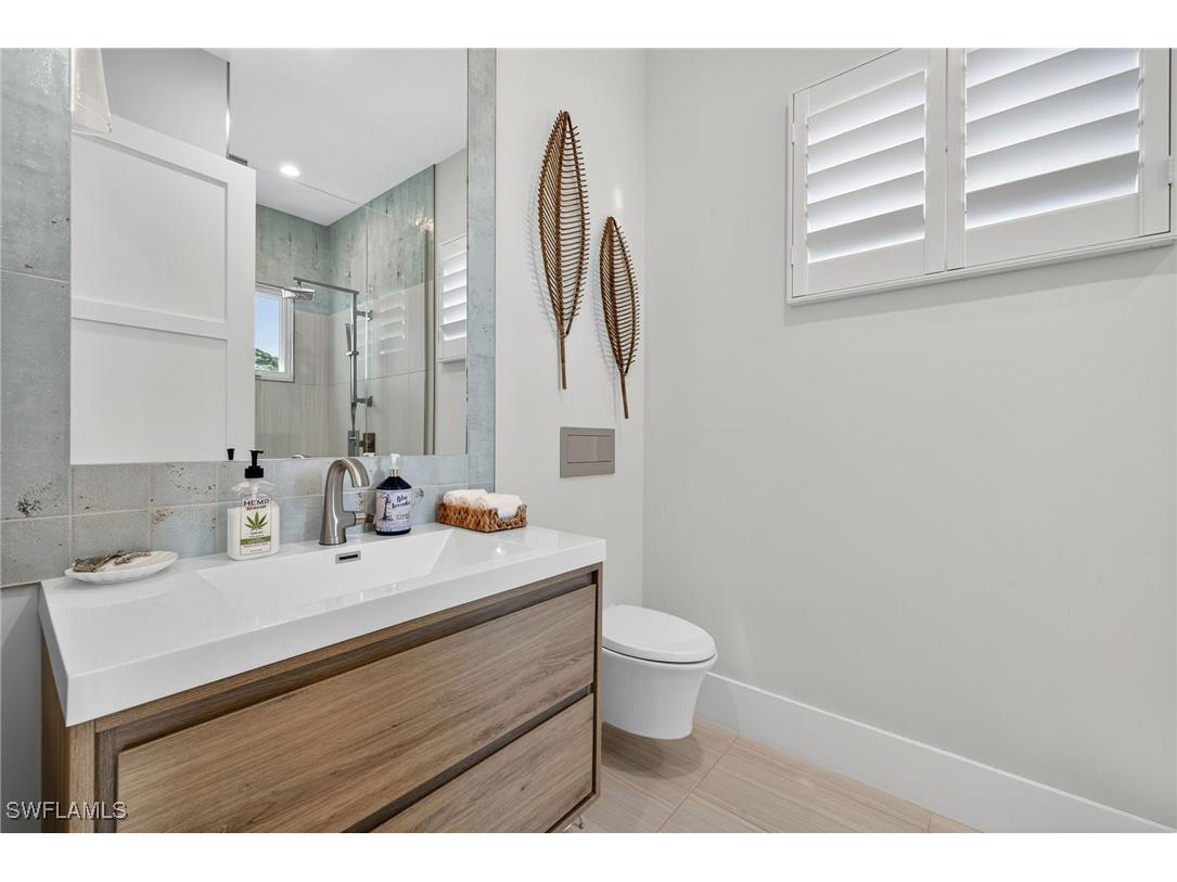 405 7th Avenue N Naples FL 34102 225077814 image31