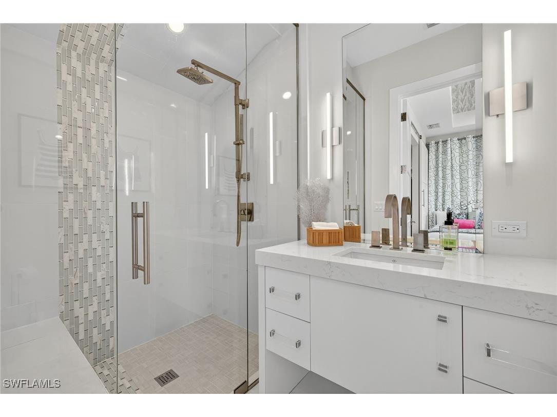 405 7th Avenue N Naples FL 34102 225077814 image35