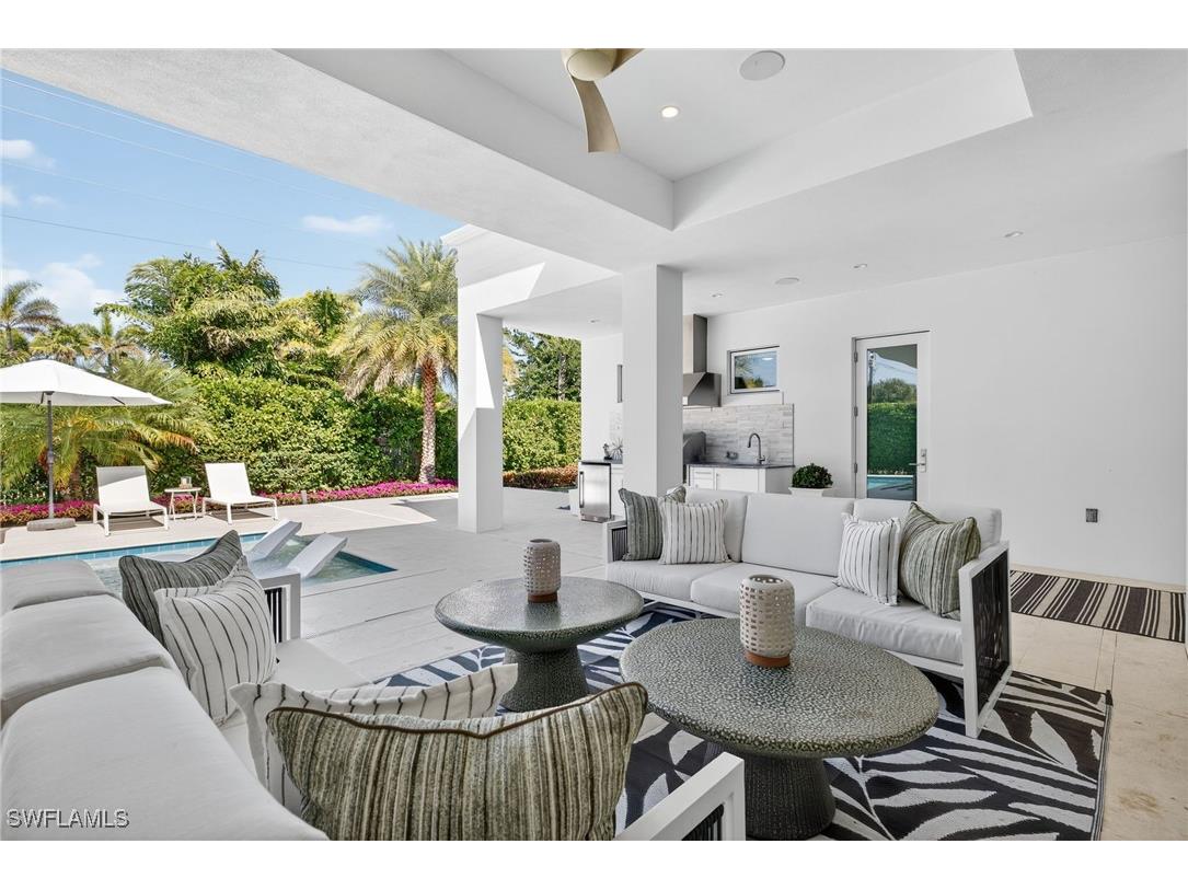 405 7th Avenue N Naples FL 34102 225077814 image41