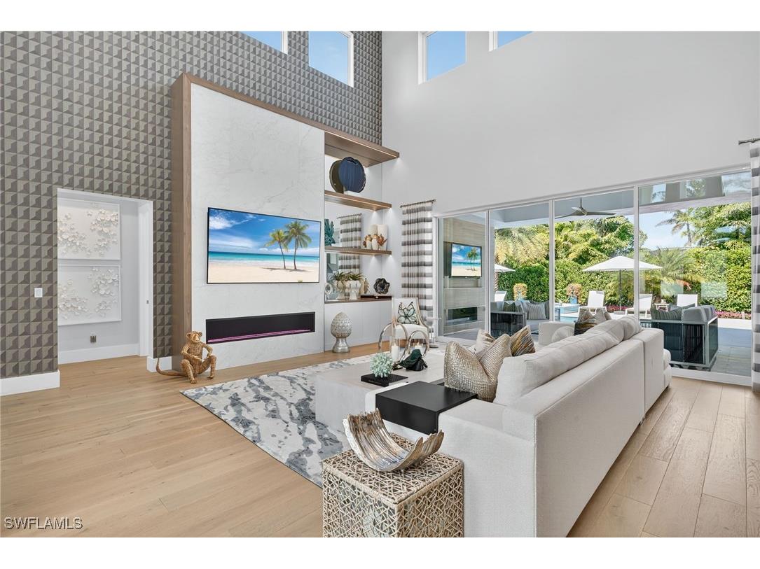 405 7th Avenue N Naples FL 34102 225077814 image7