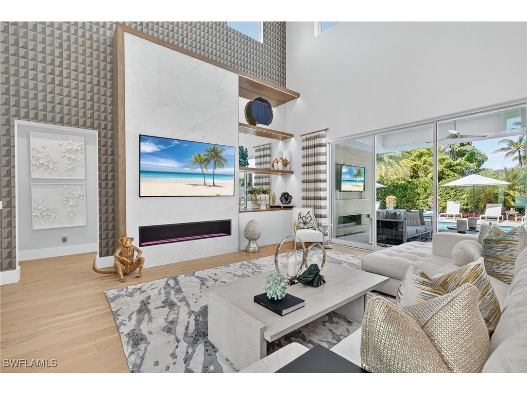 405 7th Avenue N Naples FL 34102 225077814 image8