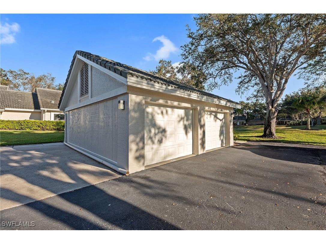 405 Arbor Lake Drive #4-103 Naples FL 34110 226000430 image2