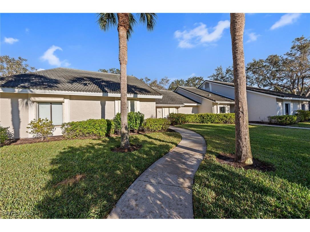 405 Arbor Lake Drive #4-103 Naples FL 34110 226000430 image3