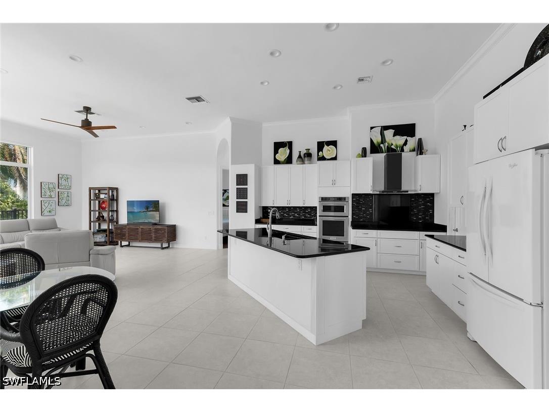 405 Driftwood Court Marco Island FL 34145 226021167 image12