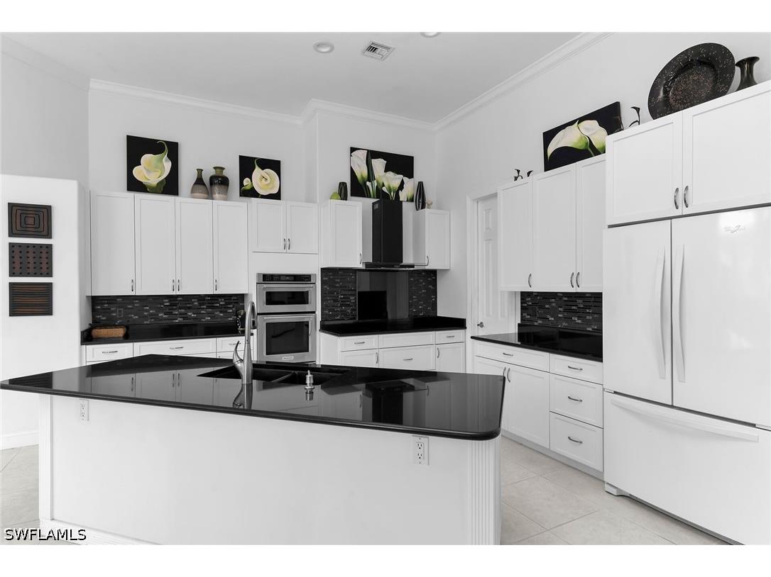 405 Driftwood Court Marco Island FL 34145 226021167 image13
