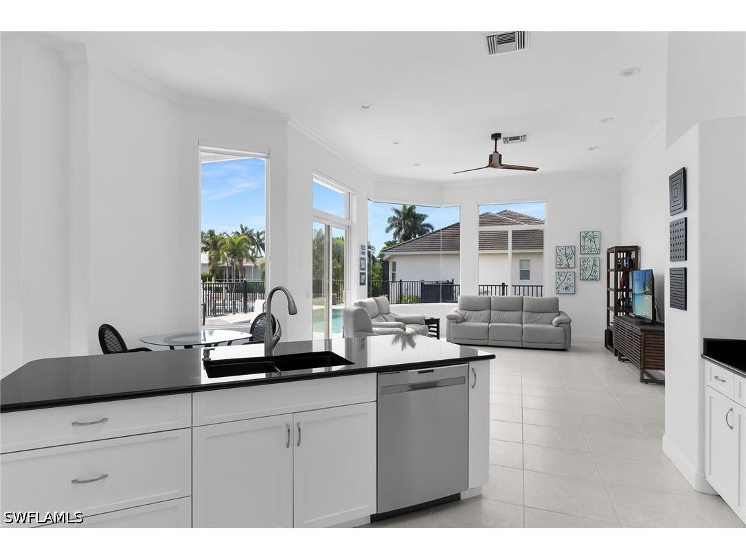 405 Driftwood Court Marco Island FL 34145 226021167 image16