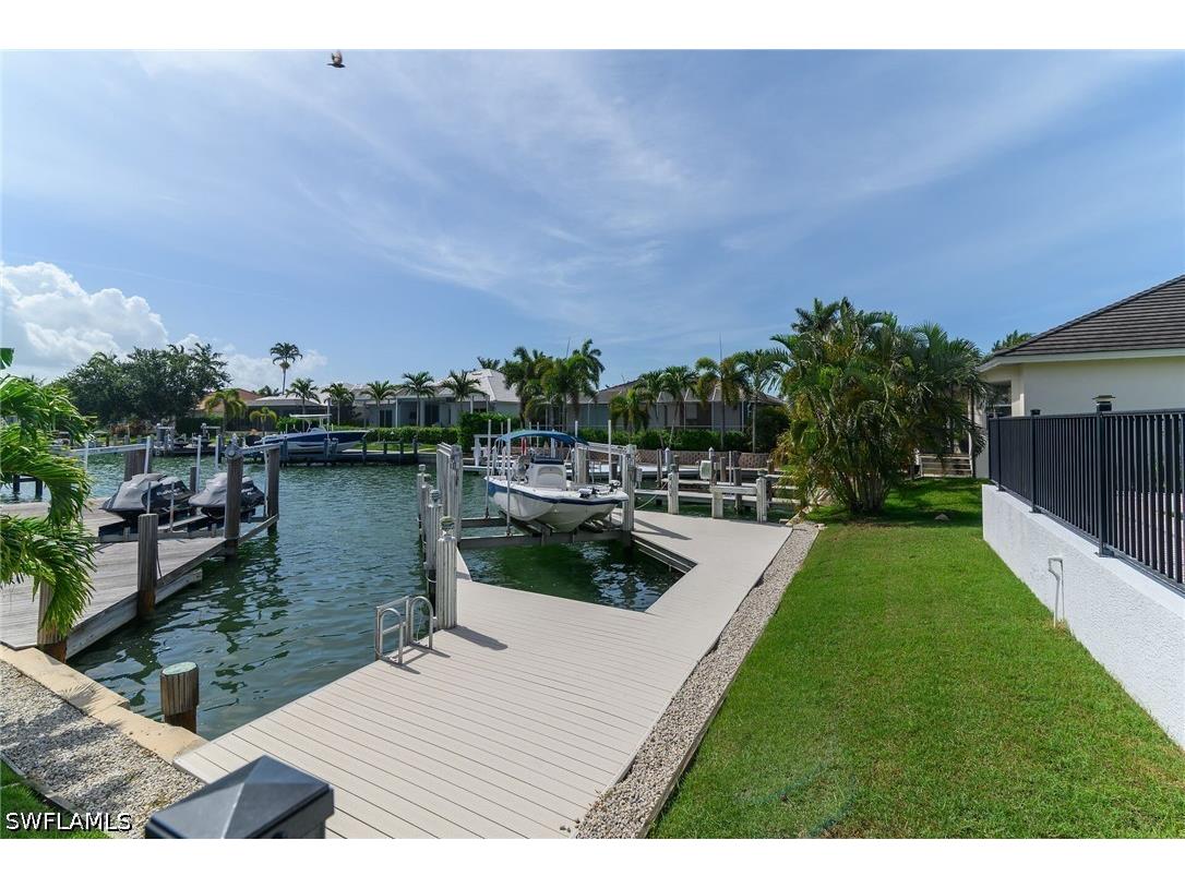 405 Driftwood Court Marco Island FL 34145 226021167 image34