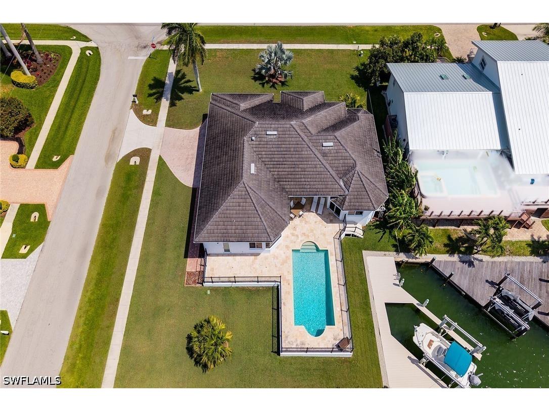 405 Driftwood Court Marco Island FL 34145 226021167 image4