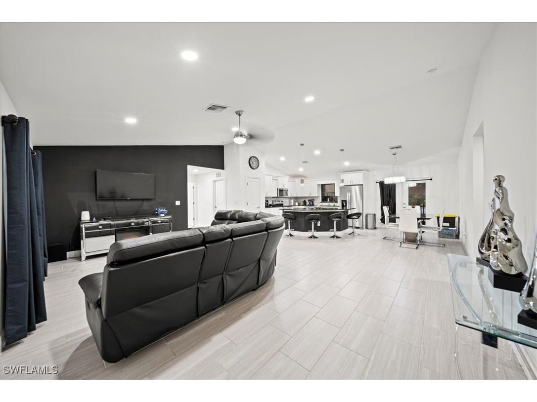 405 E 17th Street Lehigh Acres FL 33972 225061844 image4