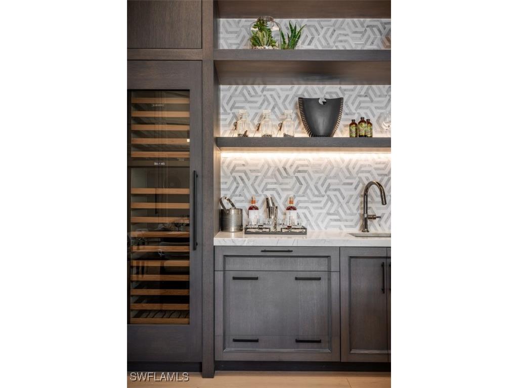 405 Neapolitan Way Naples FL 34103 225080362 image12