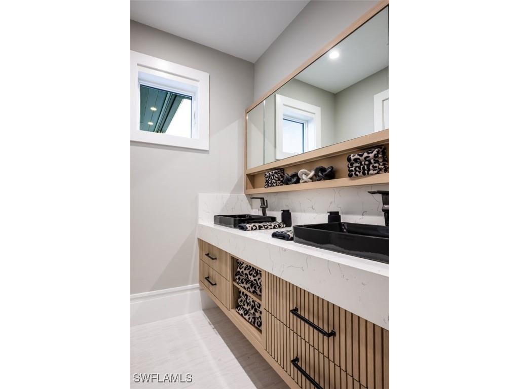 405 Neapolitan Way Naples FL 34103 225080362 image36