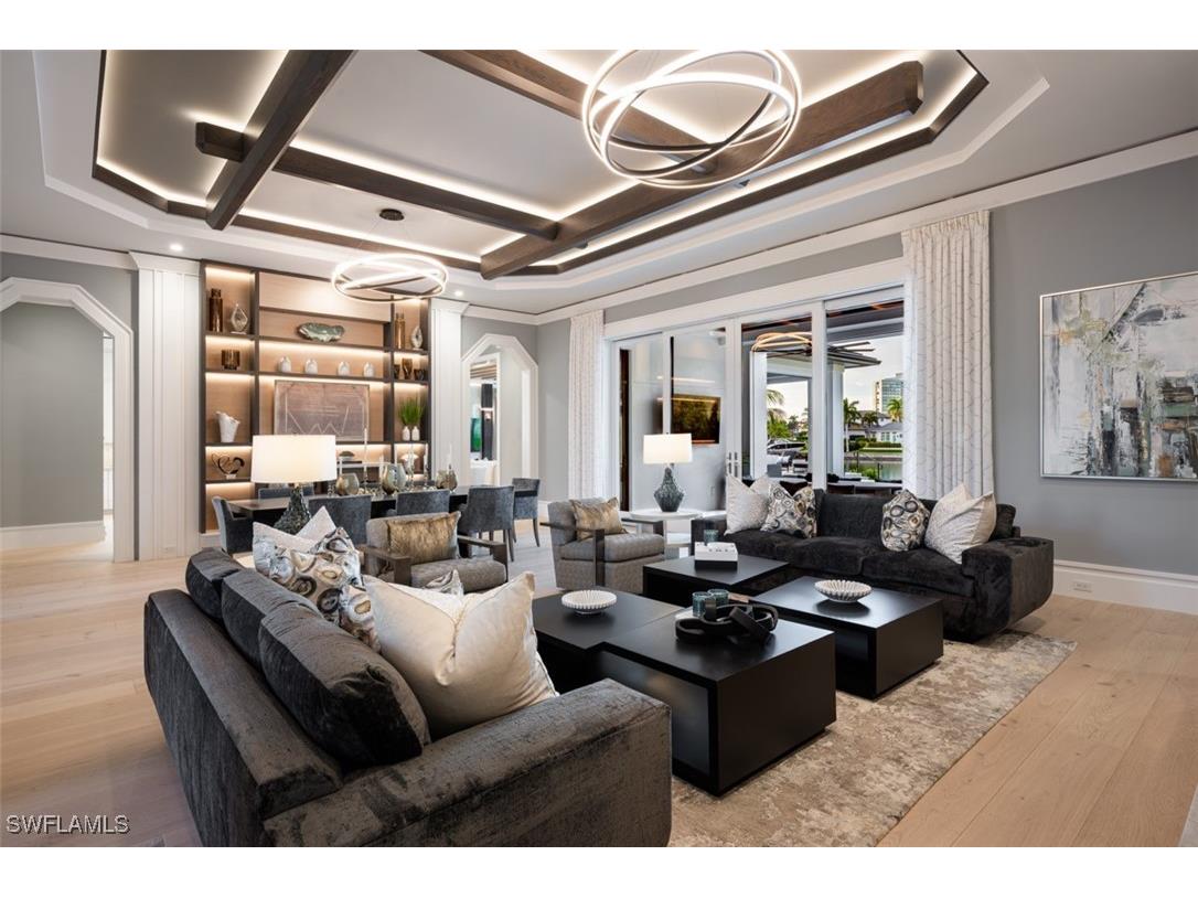 405 Neapolitan Way Naples FL 34103 225080362 image6