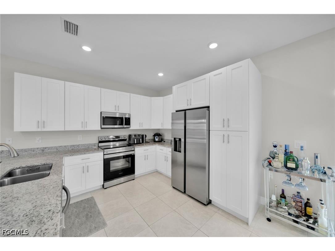 405 NW 10th Street Cape Coral FL 33993 2026023836 image13