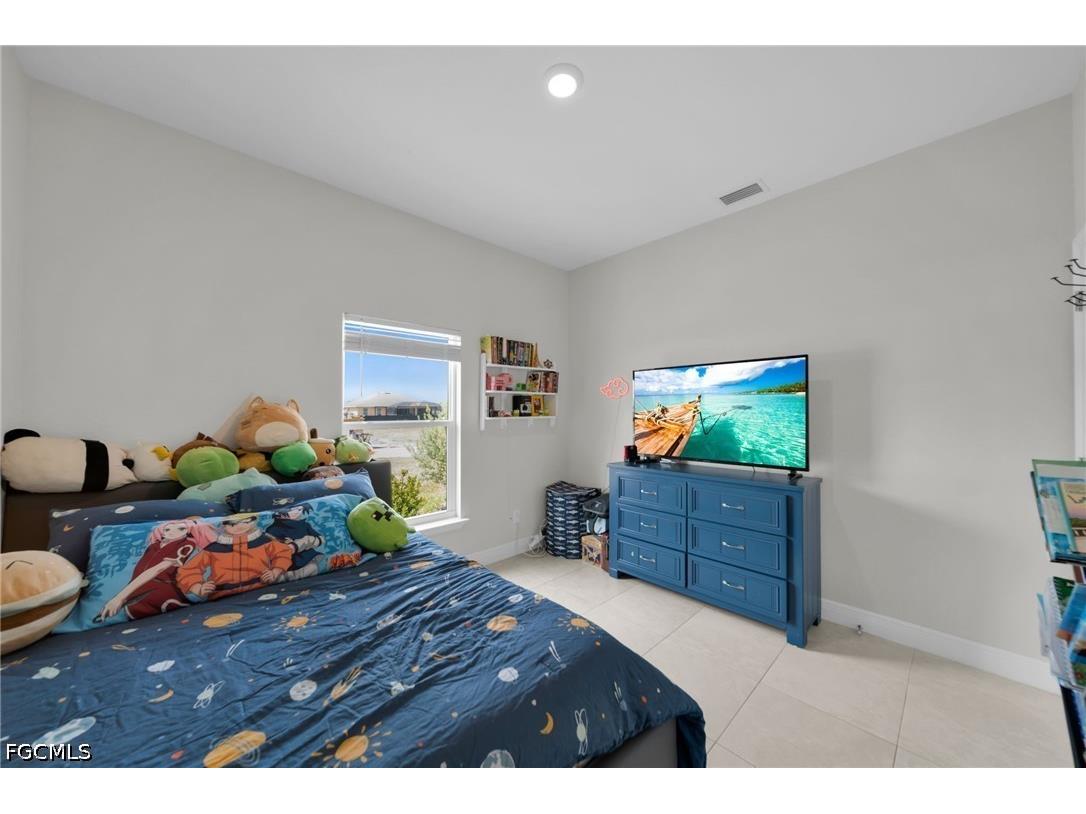 405 NW 10th Street Cape Coral FL 33993 2026023836 image17