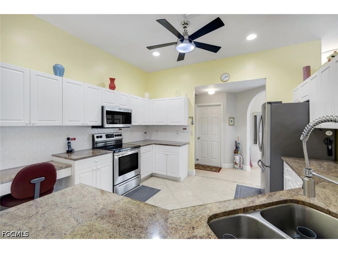 405 NW 18th Avenue Cape Coral FL 33993 2026021656 image5