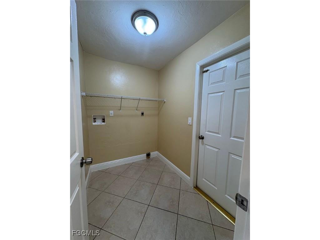 405 SE Van Loon Terrace #B Cape Coral FL 33990 2025023240 image14