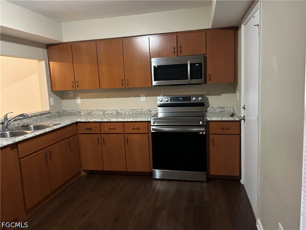 405 SW 43rd Lane Cape Coral FL 33914 2026025198 image3