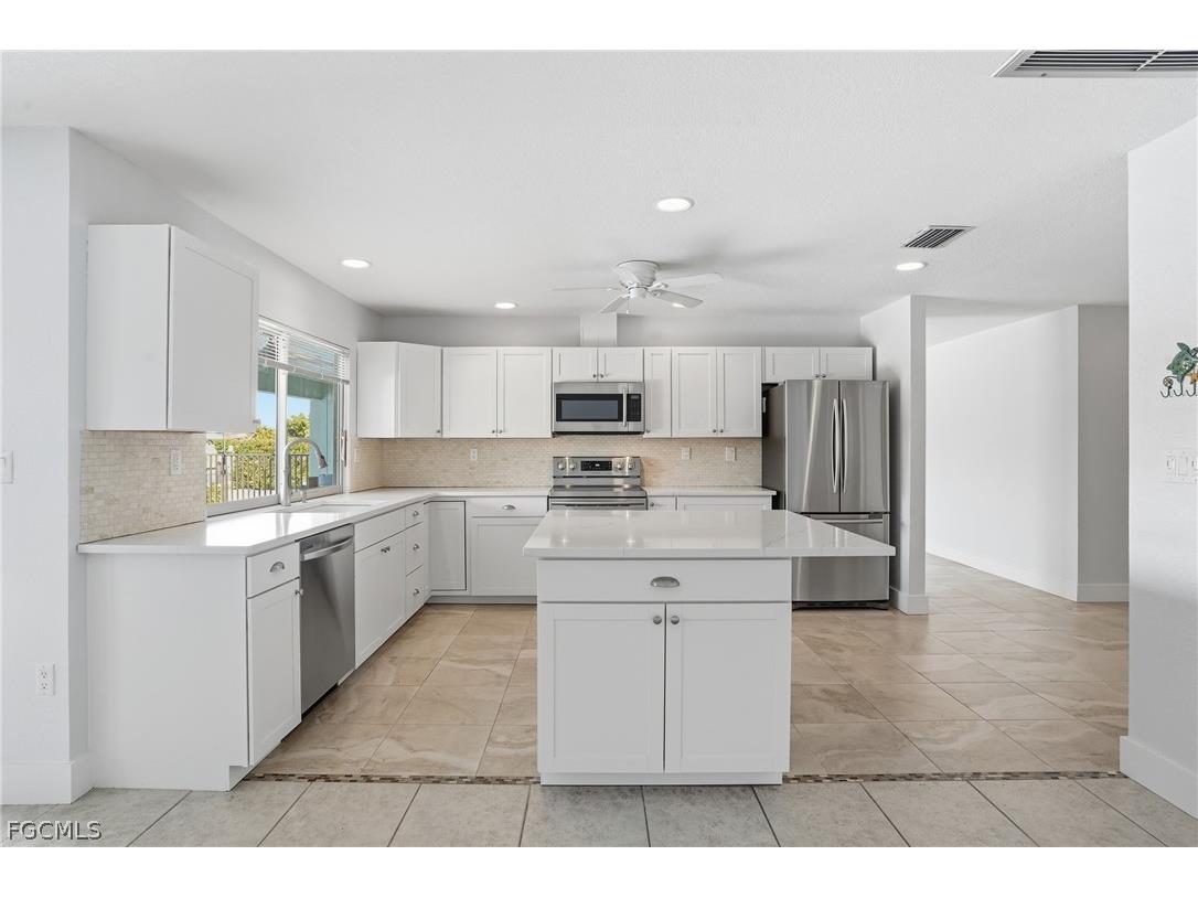 405 Tower Drive Cape Coral FL 33904 2026007721 image11