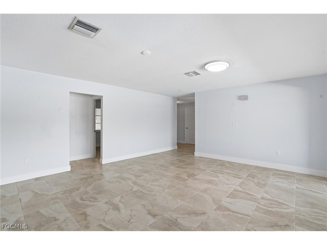 405 Tower Drive Cape Coral FL 33904 2026007721 image18
