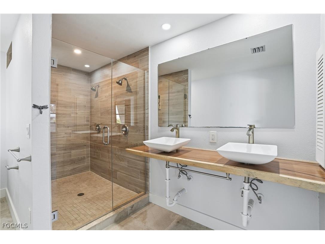 405 Tower Drive Cape Coral FL 33904 2026007721 image22