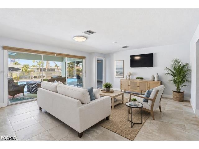 405 Tower Drive Cape Coral FL 33904 2026007721 image3