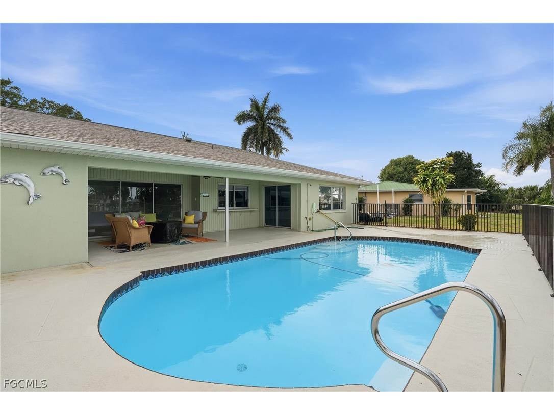405 Tower Drive Cape Coral FL 33904 2026007721 image33