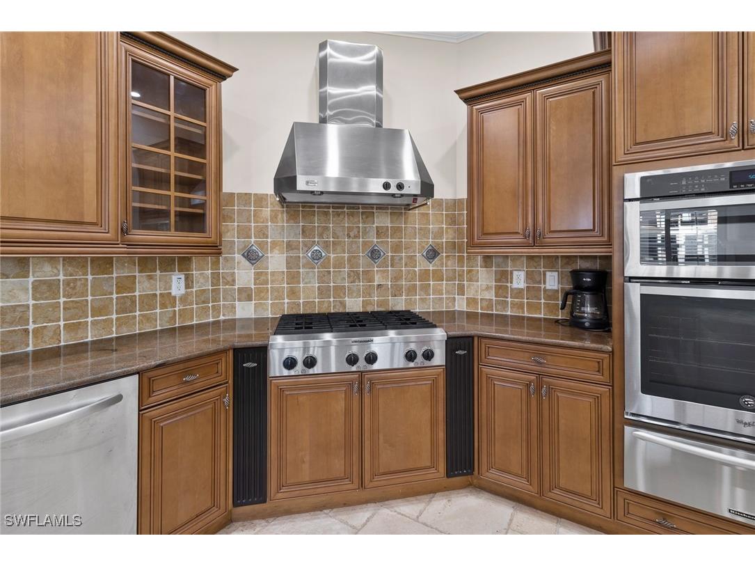 405 Trade Winds Avenue Naples FL 34108 225079803 image12