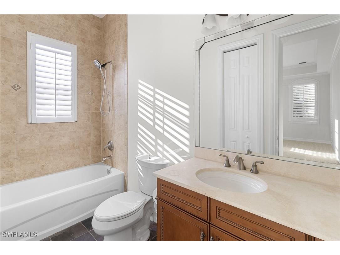 405 Trade Winds Avenue Naples FL 34108 225079803 image9
