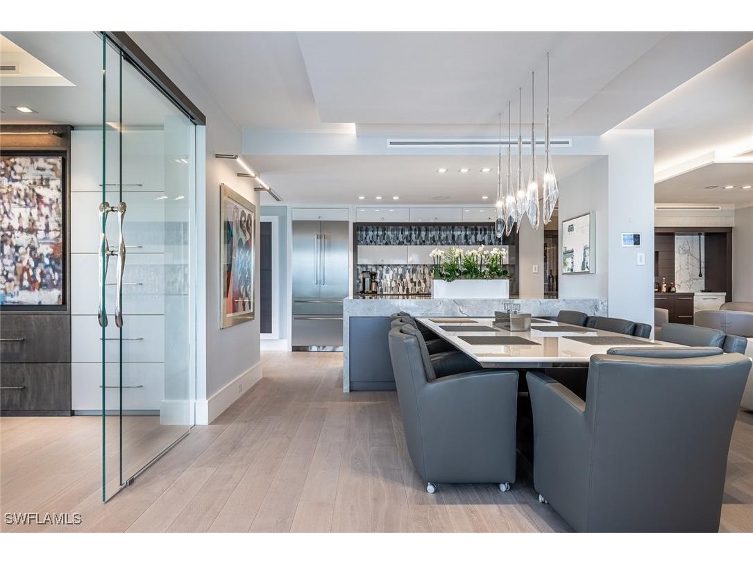 4051 Gulf Shore Boulevard N #200 Naples FL 34103 225073695 image17