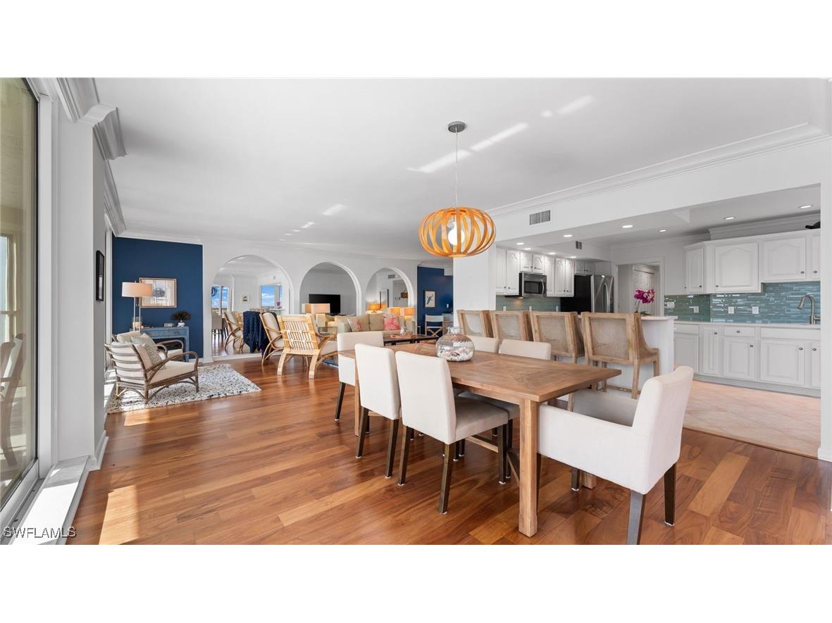 4051 Gulf Shore Boulevard N #1006 Naples FL 34103 225079006 image16