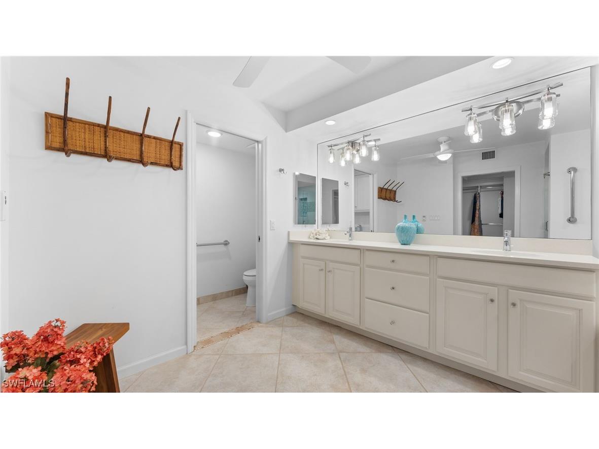 4051 Gulf Shore Boulevard N #1006 Naples FL 34103 225079006 image25