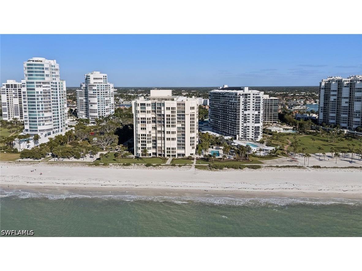 4051 Gulf Shore Boulevard N #1206 Naples FL 34103 226024812 image2
