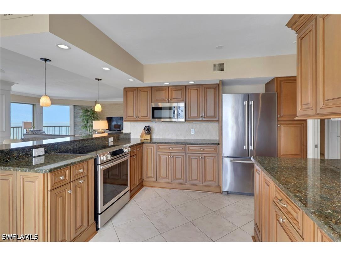 4051 Gulf Shore Boulevard N #1206 Naples FL 34103 226024812 image8