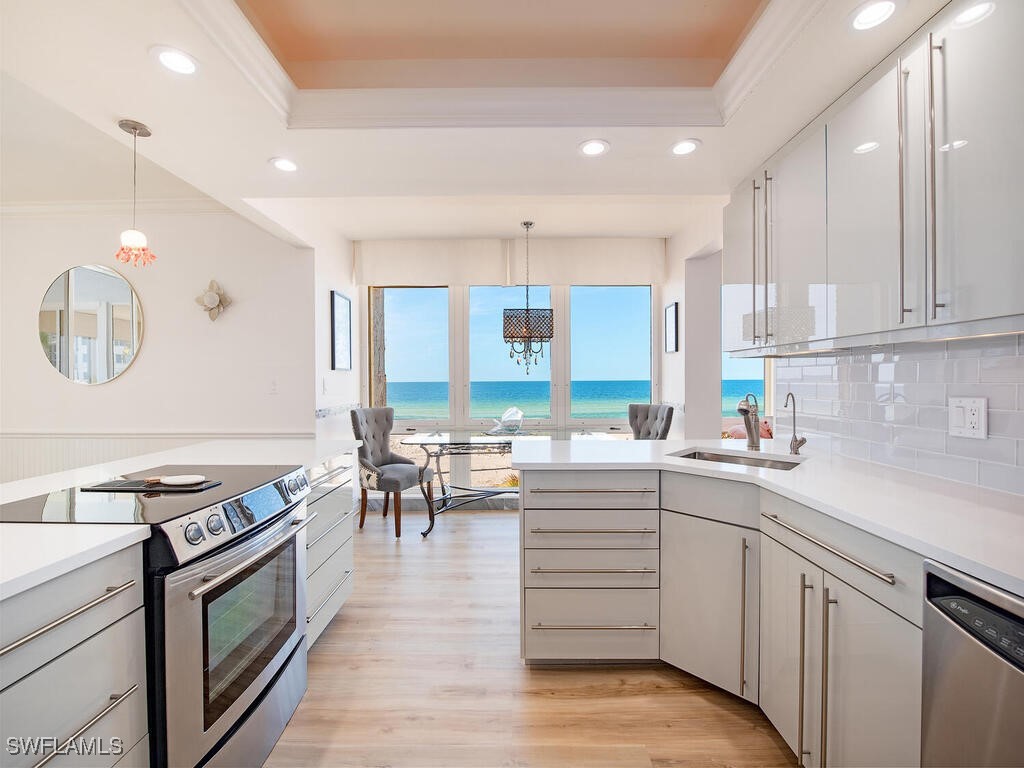 4051 Gulf Shore Boulevard N #204 Naples FL 34103 225070121 image5