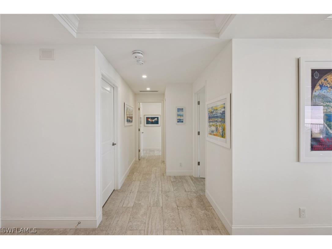 4051 Gulf Shore Boulevard N #405 Naples FL 34103 226005849 image17