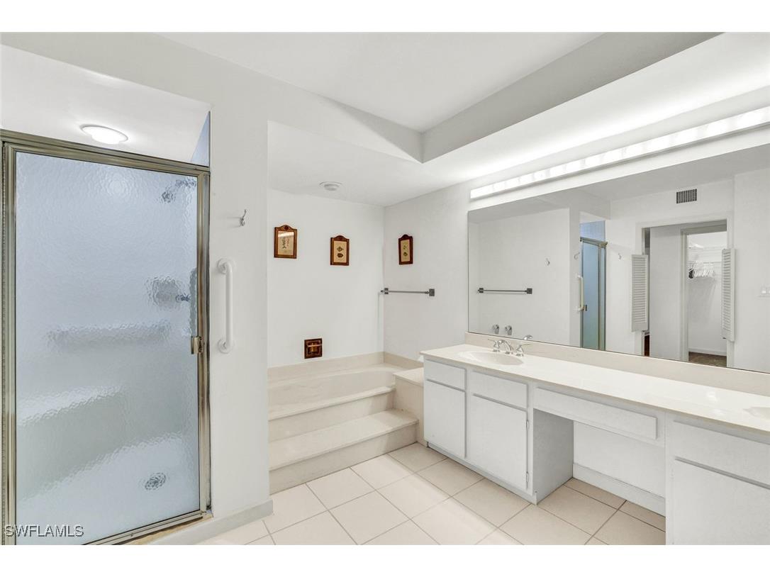 4051 Gulf Shore Boulevard N #600 Naples FL 34103 226001491 image22