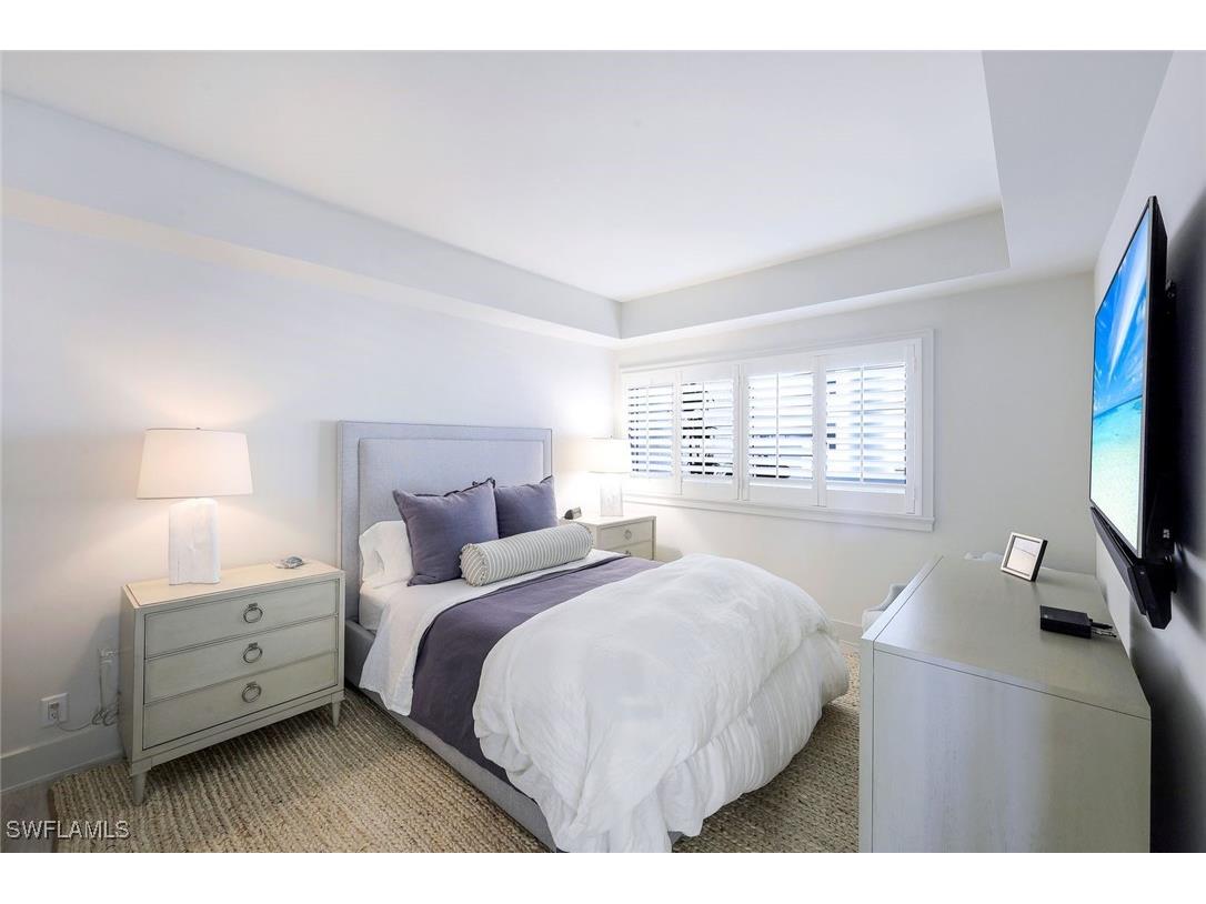 4051 Gulf Shore Boulevard N #PH105 Naples FL 34103 225063566 image18