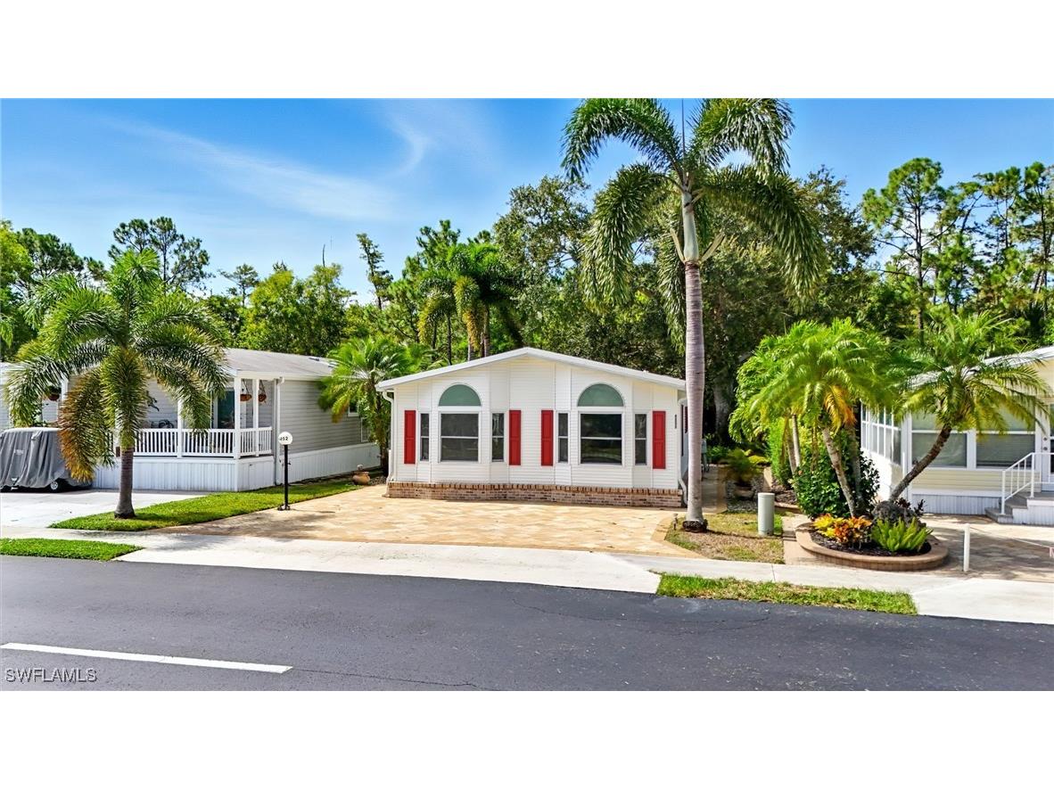 4052 Crystal Lake Drive Naples FL 34120 225068541 image1