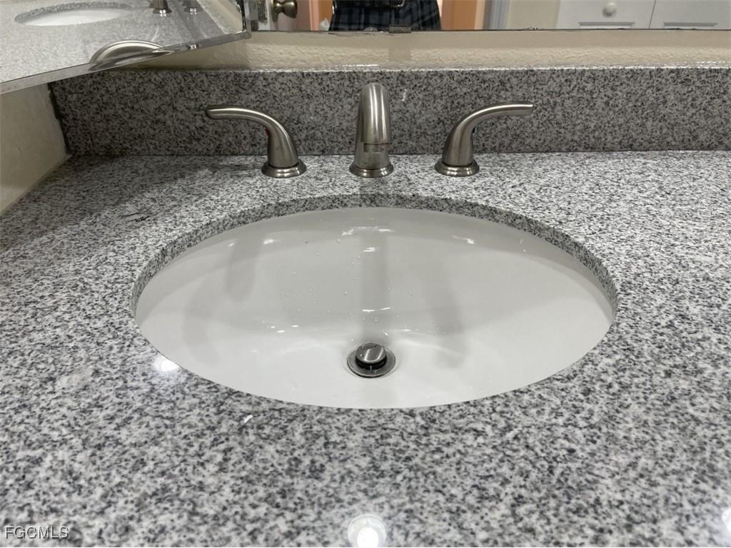 4053 Sandlewood Lane #1 Fort Myers FL 33907 2025006985 image13