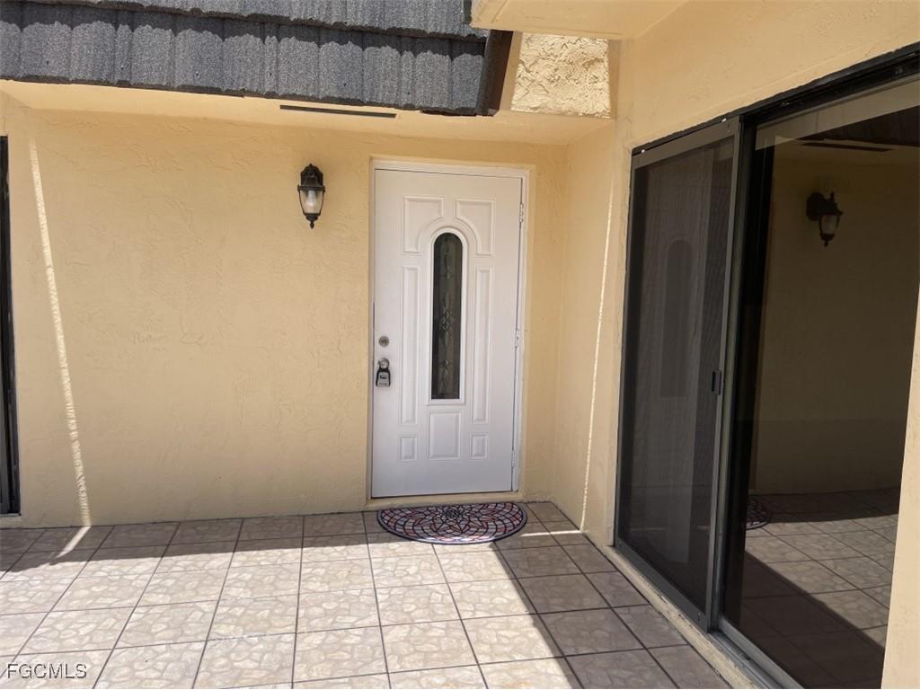 4053 Sandlewood Lane #1 Fort Myers FL 33907 2025006985 image2