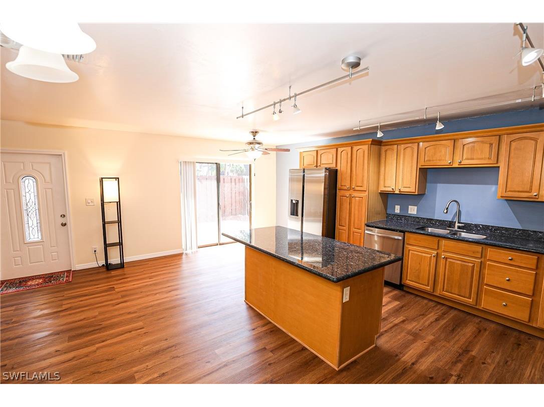 4053 Sandlewood Lane #1 Fort Myers FL 33907 226007053 image14